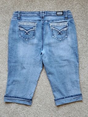 Earl Jean Embellished Denim Capri Jeans Women's 14